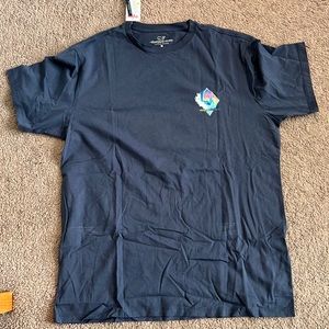 Vineyard Vines Mens Tshirt. NWT